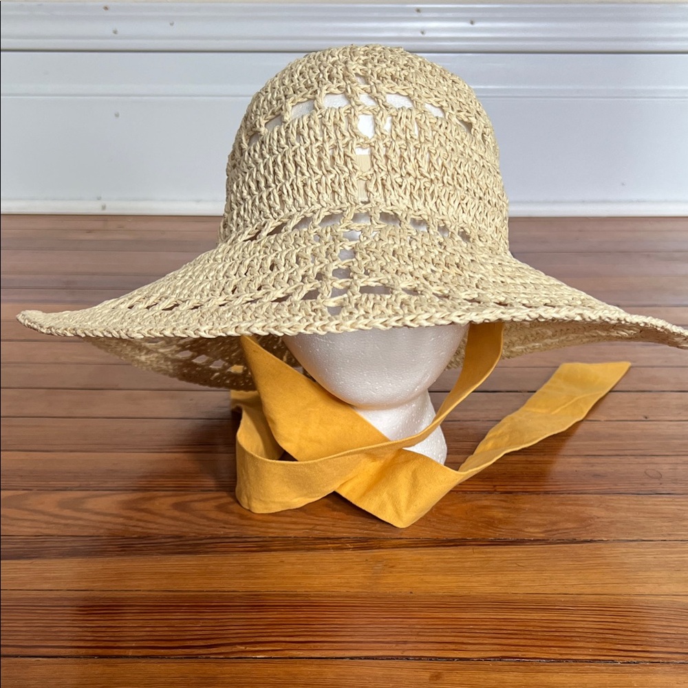 Universal Thread Crochet Straw Sun Hat | Mustard Yellow/Gold Tie